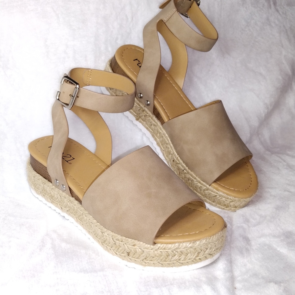 Platform sandals